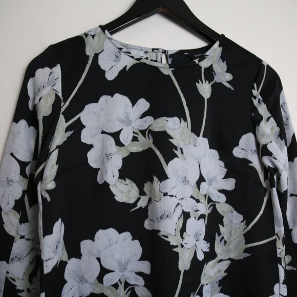 Club Monaco Floral Open Cut Long Sleeve High Neck Black Blouse Size XS - Picture 2 of 7
